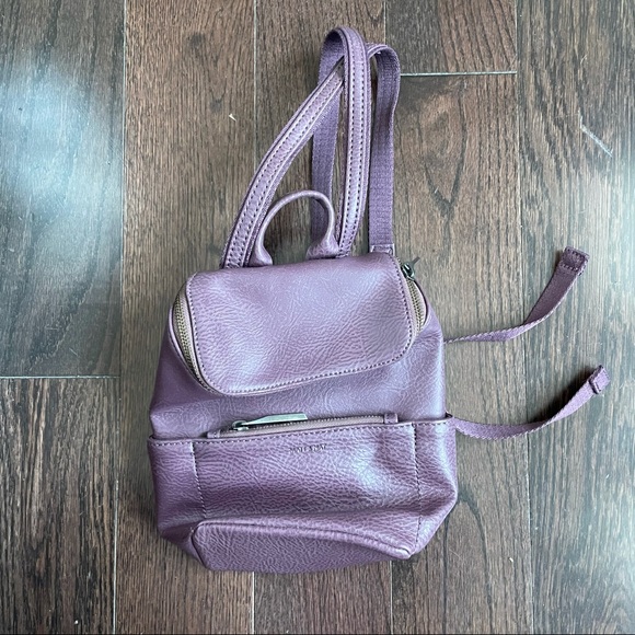 Matt & Nat small purple backpack - Picture 1 of 4